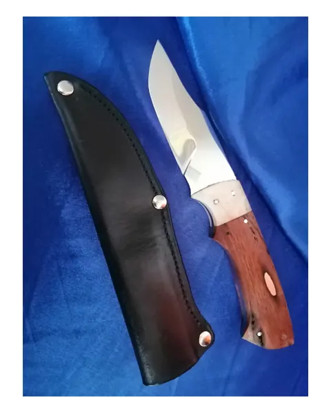 EvZ Knife 2 by Eric van Zyl
