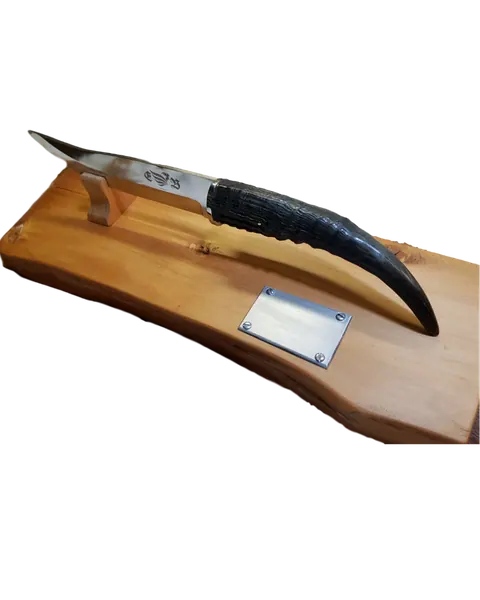 Grey Rhebuck (Grys Ribbok) Display Knife by Johan Cornelissen