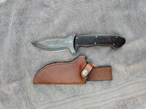 Hunter, drop point by Kobus Miller