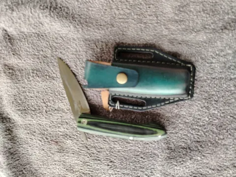 Friction folder(large) by Kobus Miller