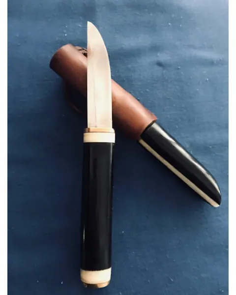 LdJ Knife 14 by Louis de Jager