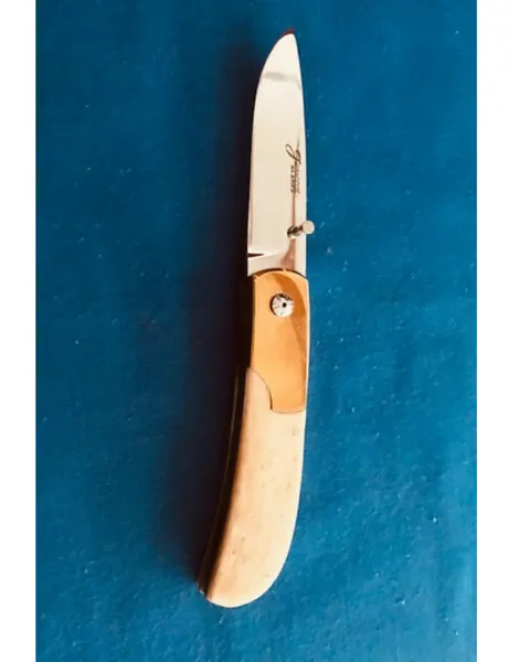 LdJ Knife 22 by Louis de Jager