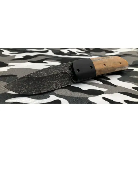 Knife by Niel van Heerden