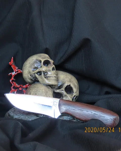 Wench Hunter by Reino de Kock