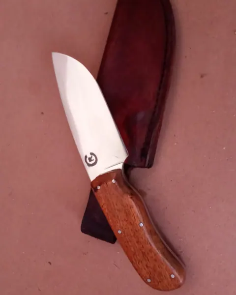 EDC – Small Hunter by Rob Costall