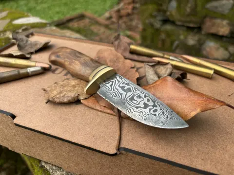Knife by Ross Vosloo