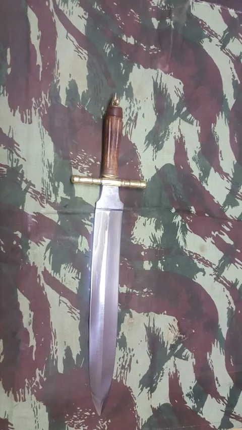 SN Dagger by Shaun Naudé