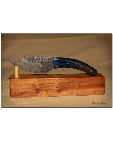 Knife by Stephan Fourie