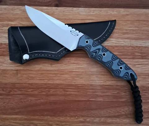 Utility KniFe by Willem  Nel