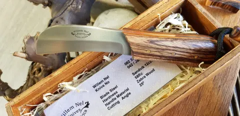 Biltong Knife by Willem  Nel