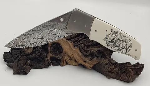 Knife by Wollie Wolmarans